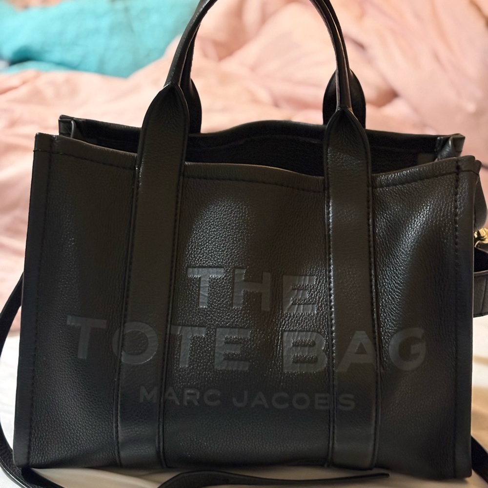 Marc Jacobs Black Leather Tote